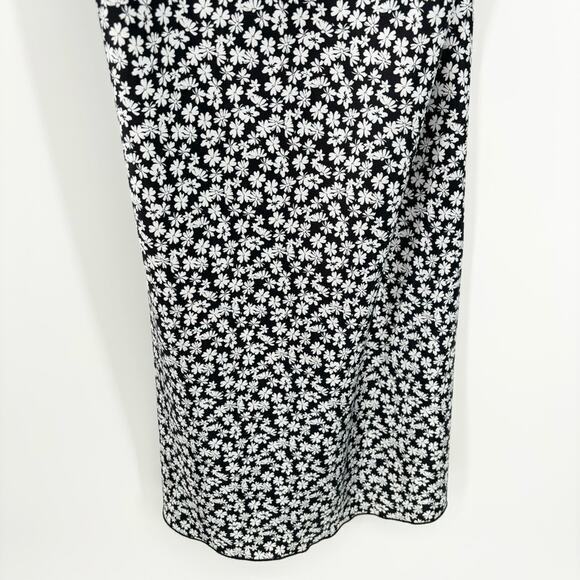Bebe Floral Daisy Printed Satin Cowl Neck‎ Midi Dress Black White Medium Dainty - Picture 5 of 13